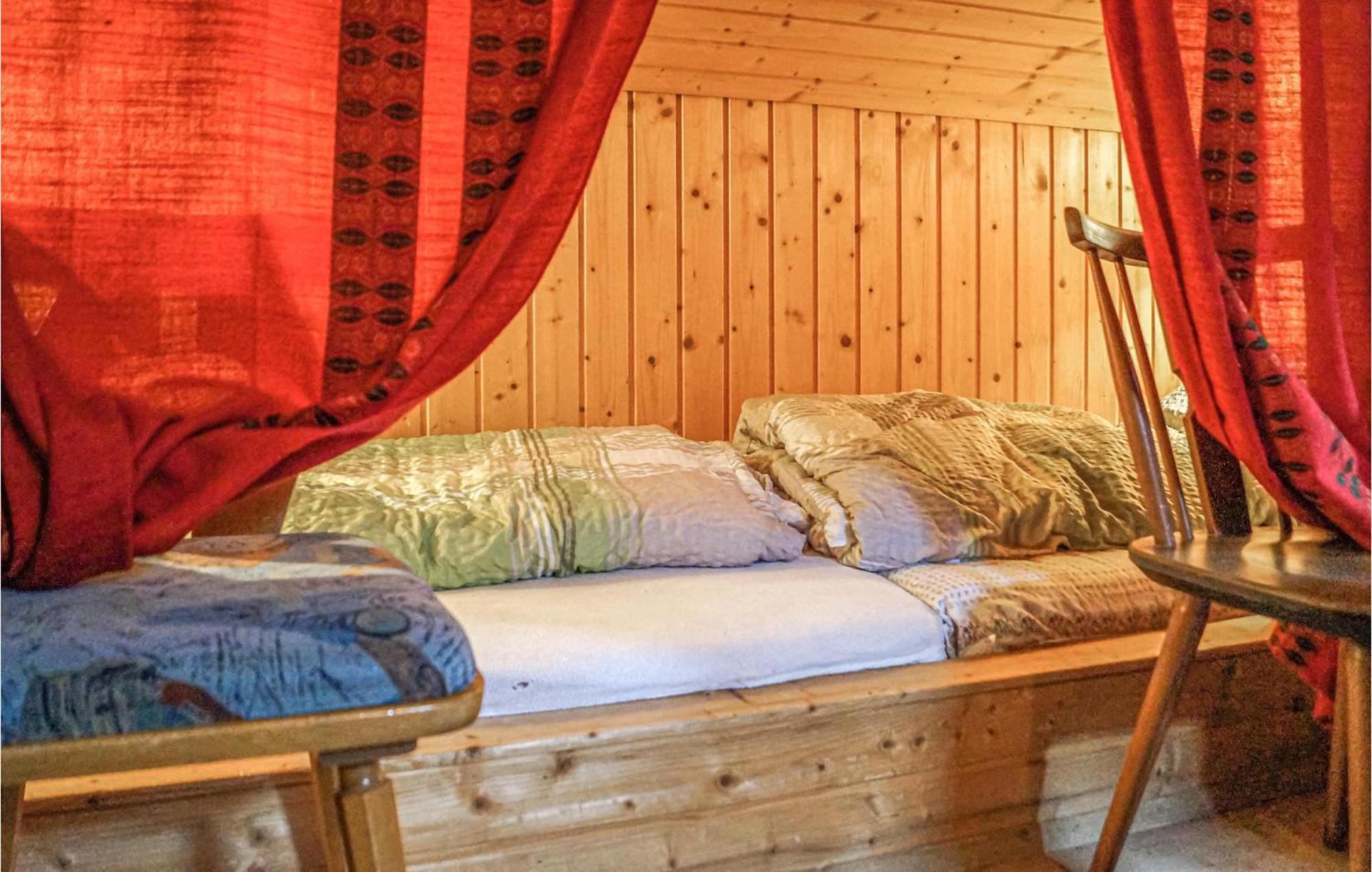 1 Bedroom Cozy Apartment In Hinterburg Экстерьер фото